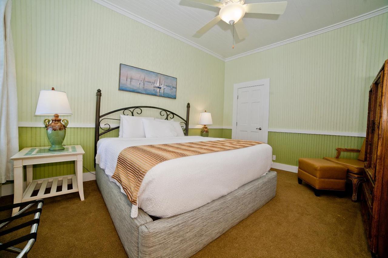 Georgianne Inn&Suites Tybee Island Esterno foto