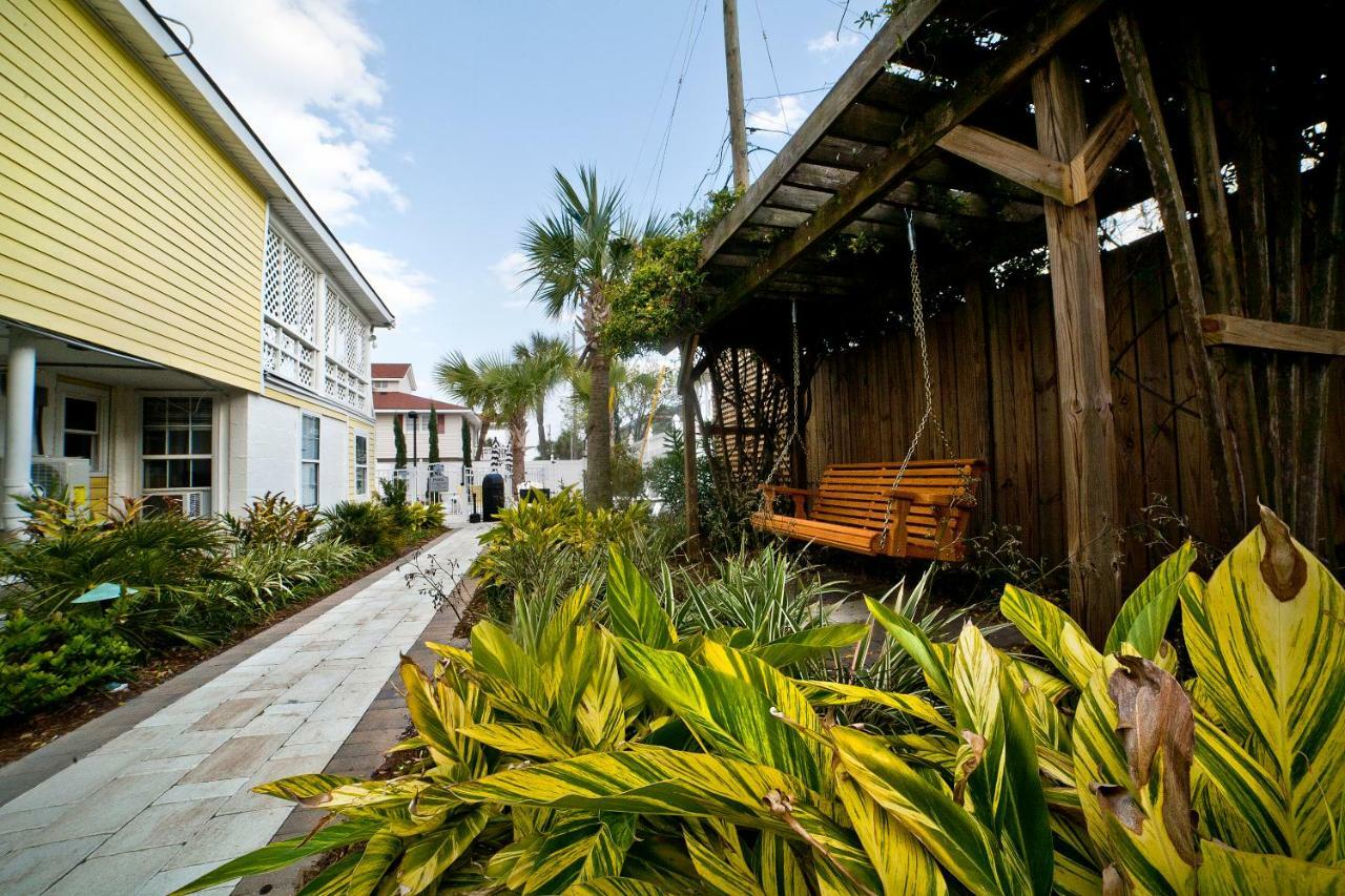Georgianne Inn&Suites Tybee Island Esterno foto