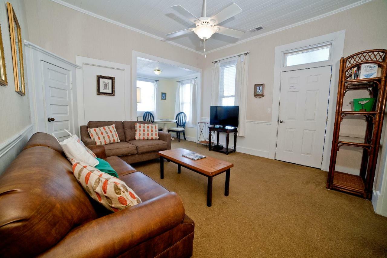 Georgianne Inn&Suites Tybee Island Esterno foto